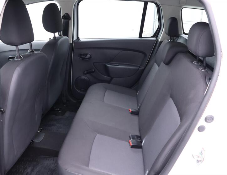 Dacia Logan 13