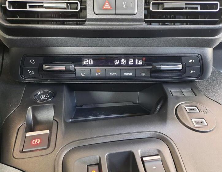 Peugeot Rifter 26