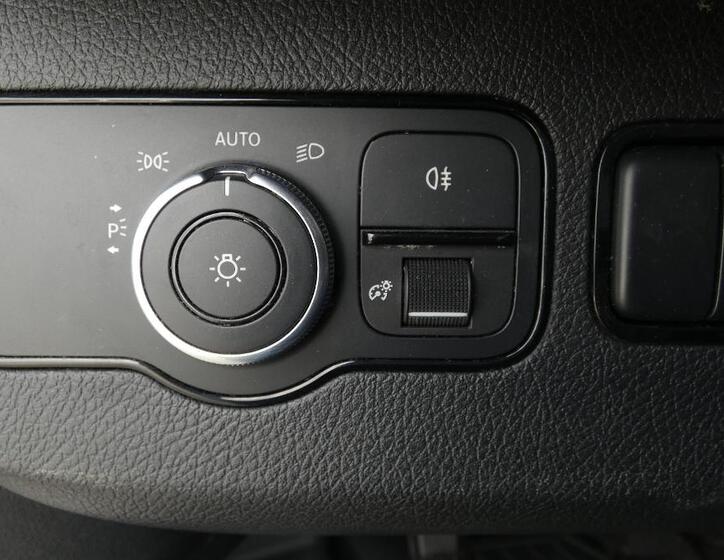 Mercedes-Benz Sprinter 10