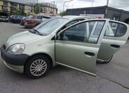 Toyota Yaris 13
