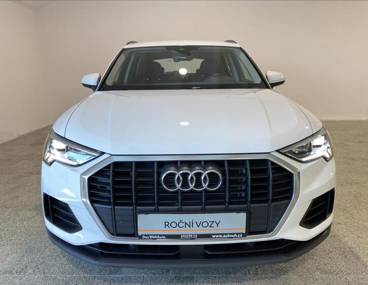 Audi Q3 4