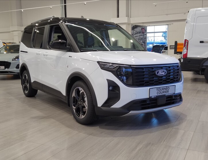 Ford Tourneo Courier 11