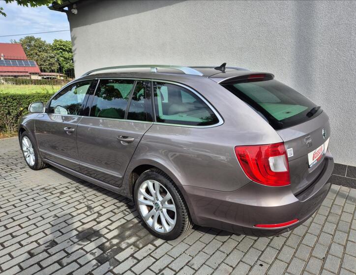 Škoda Superb 4