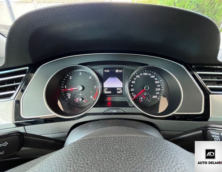 Volkswagen Passat 51