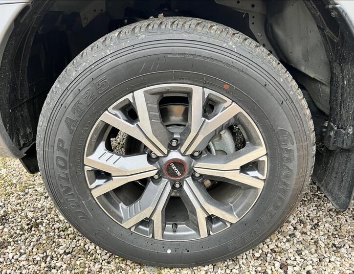 Isuzu D-Max 26