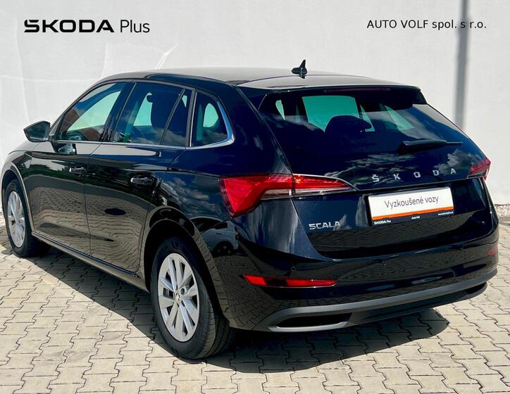 Škoda Scala 8