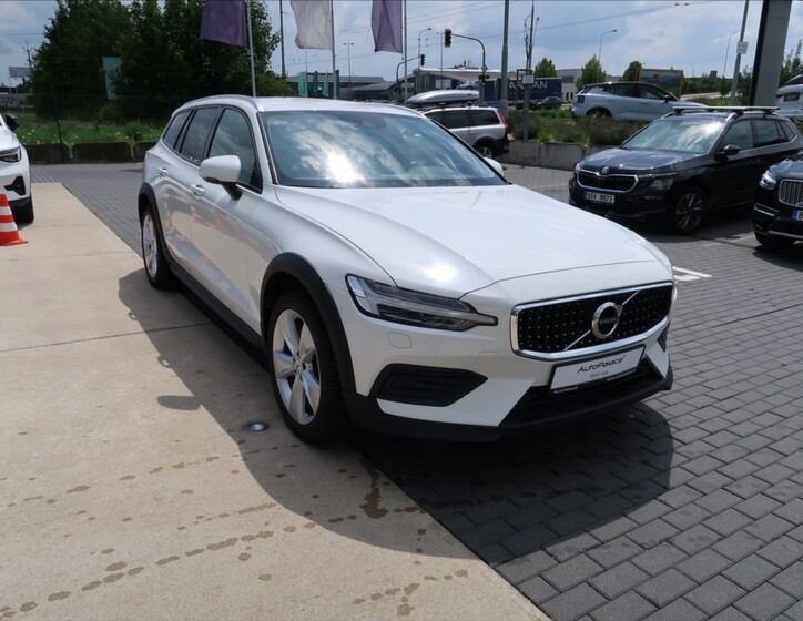 Volvo V60 3