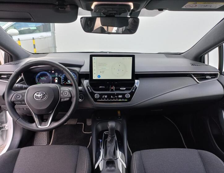 Toyota Corolla 13