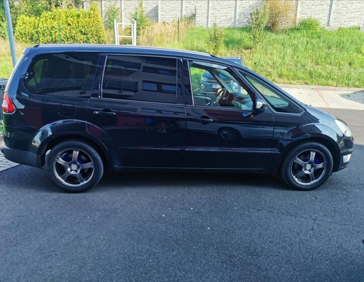 Ford Galaxy 5