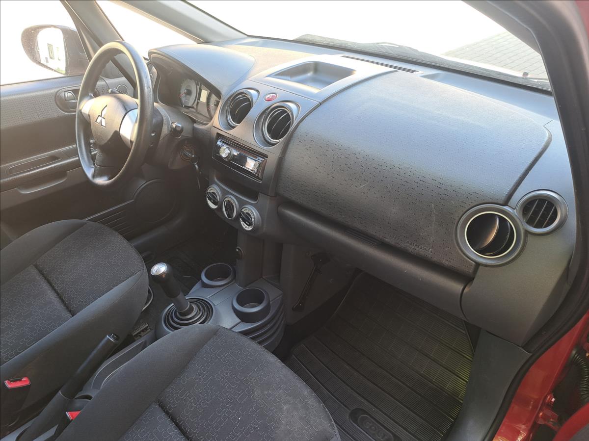 Mitsubishi Colt