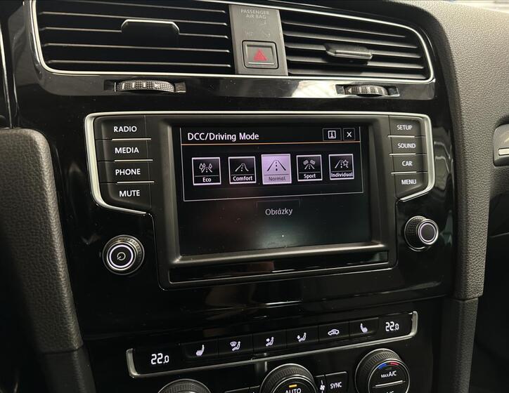 Volkswagen Golf 8