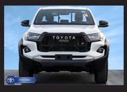 Toyota Hilux 2