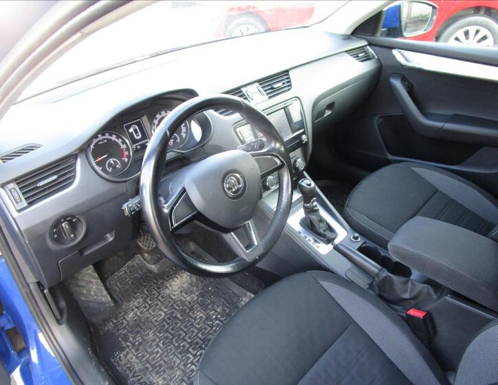 Škoda Octavia 16