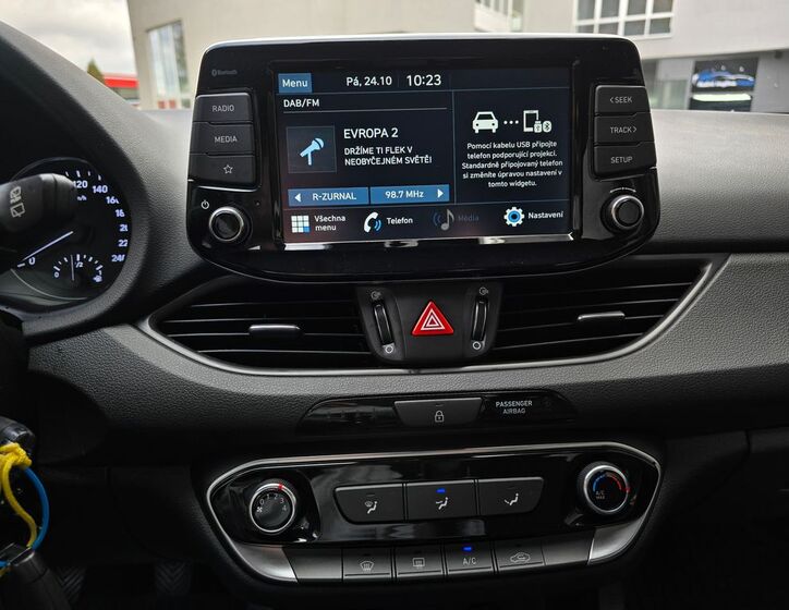 Hyundai i30 19