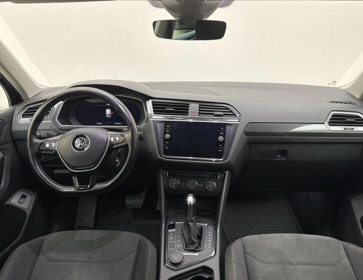 Volkswagen Tiguan 5