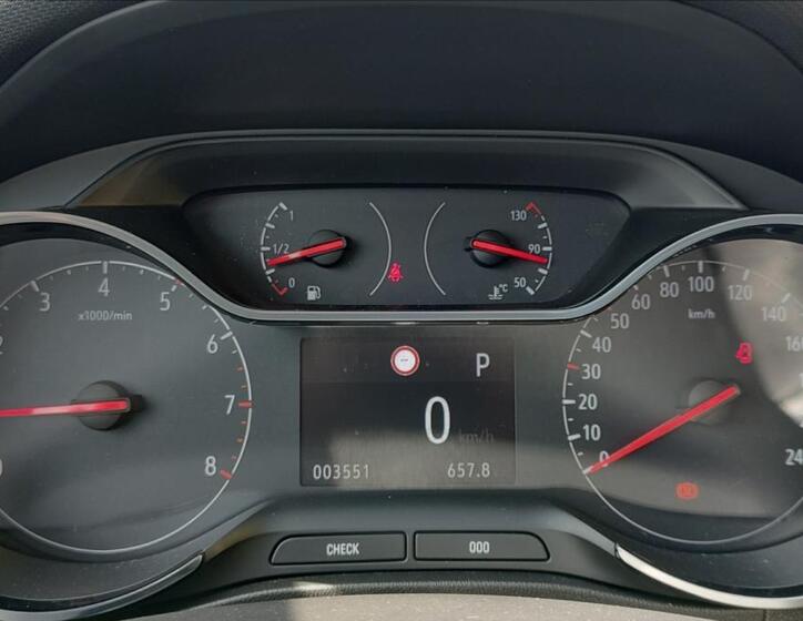 Opel Crossland 8