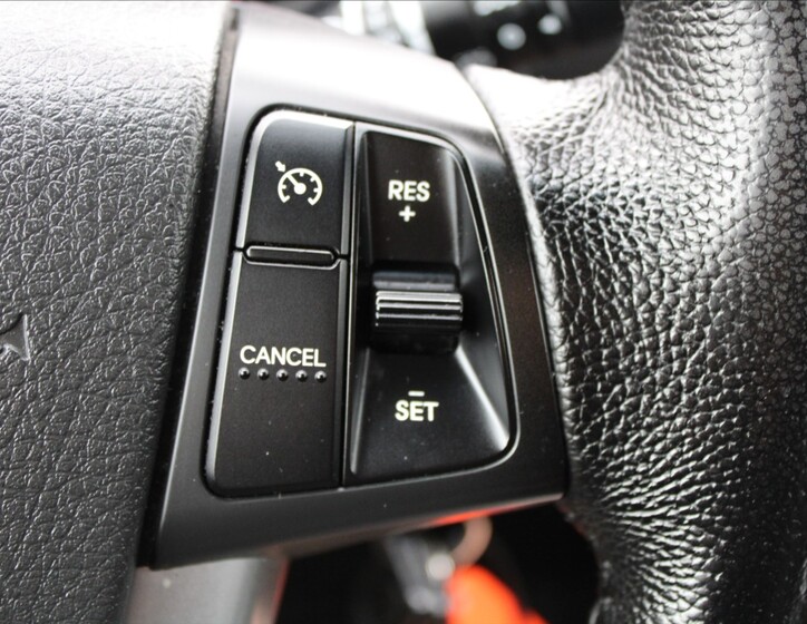 KIA Sorento 16