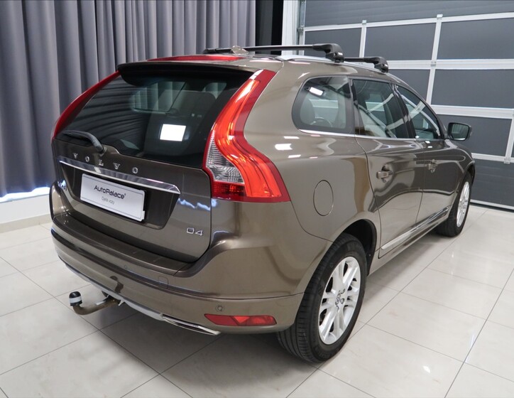 Volvo XC60 4