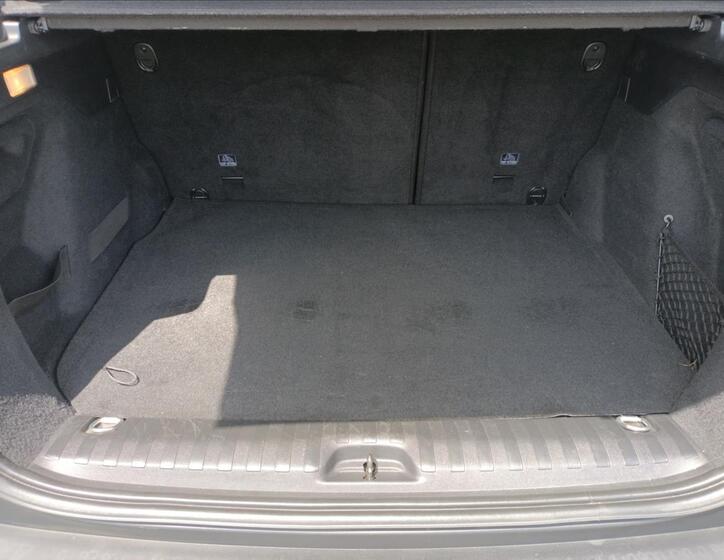 Peugeot 2008 6