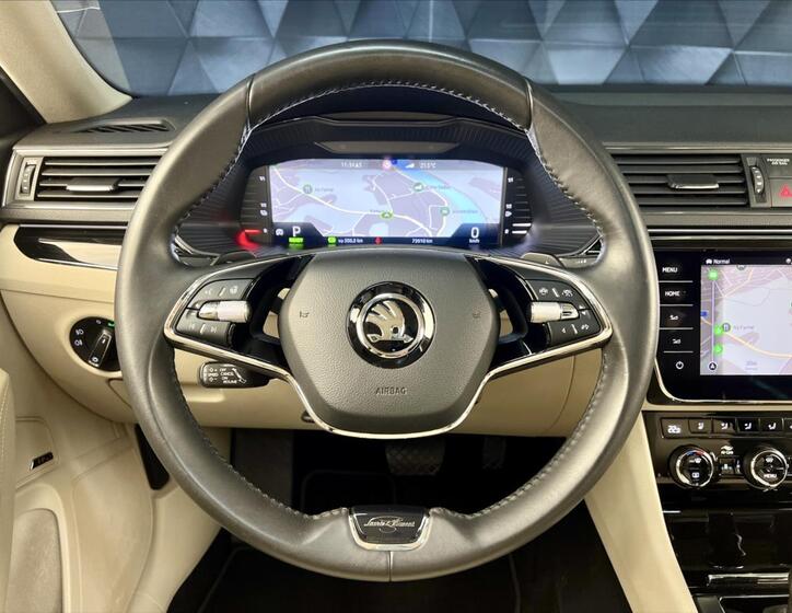 Škoda Superb 13