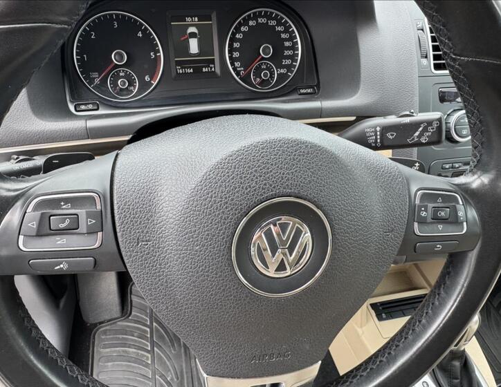 Volkswagen Touran 9