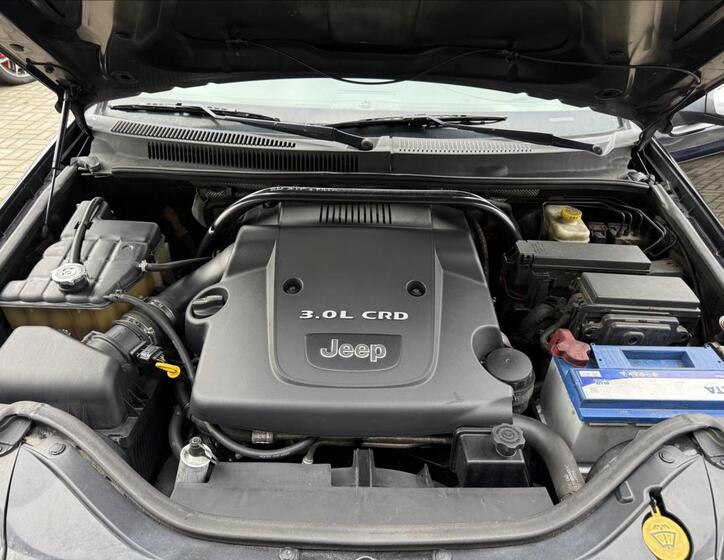 Jeep Grand Cherokee 22