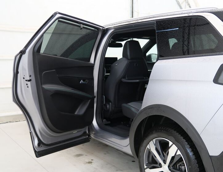 Peugeot 5008 9