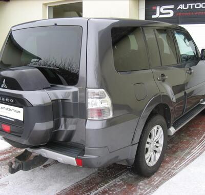 Mitsubishi Pajero 7