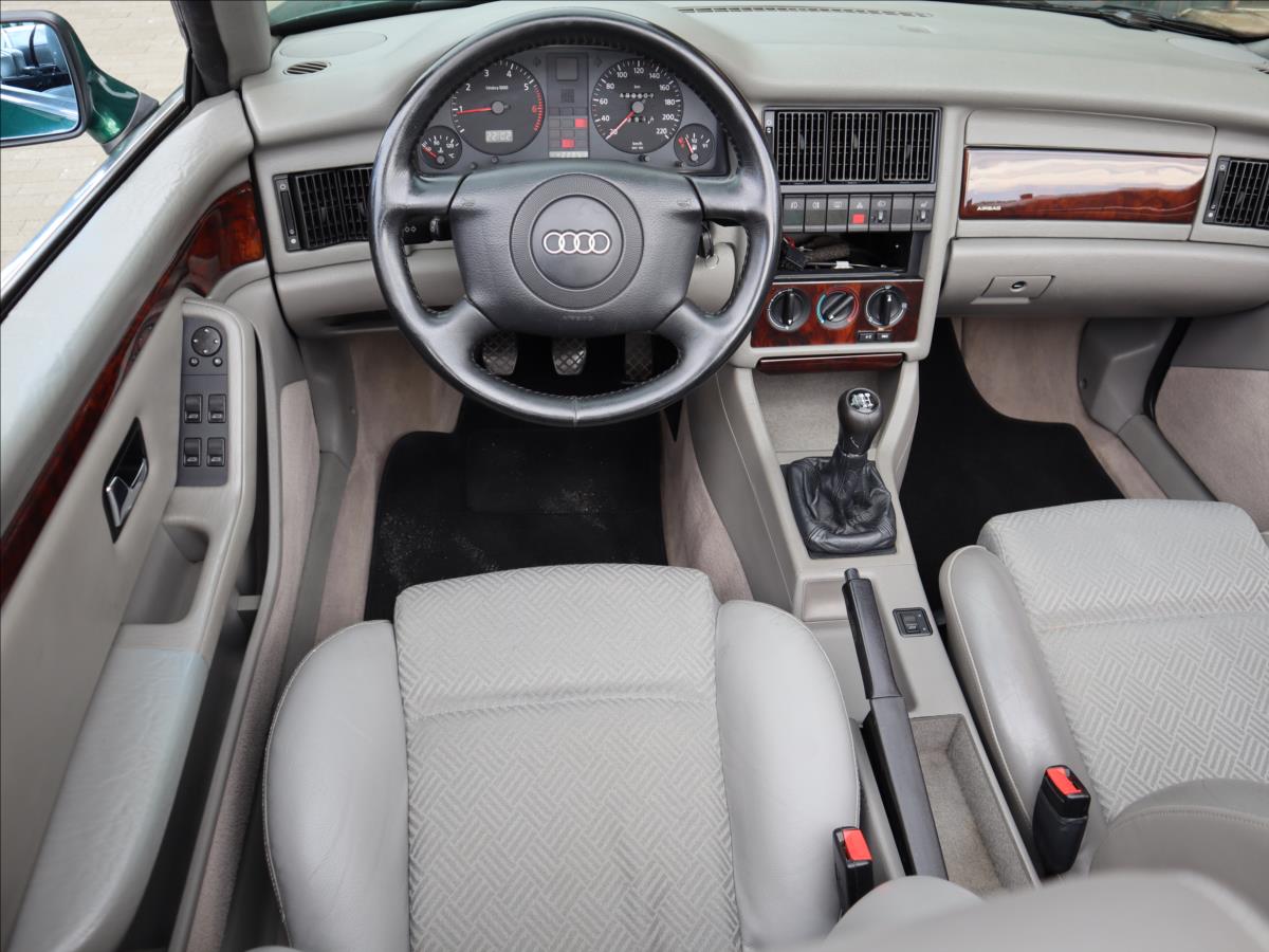 Audi 80