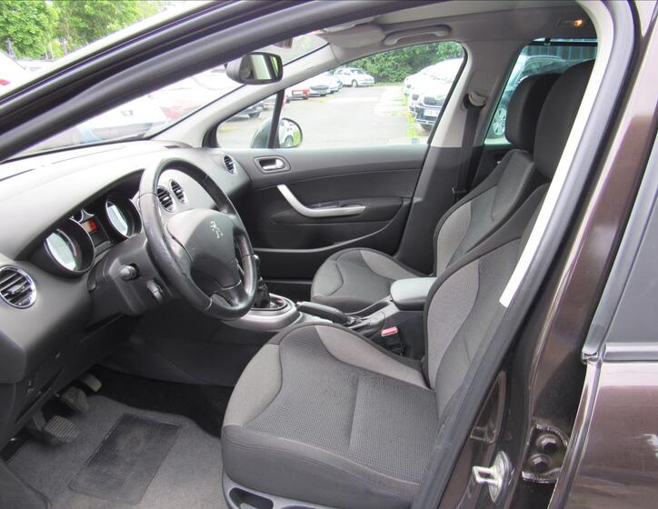 Peugeot 308 9