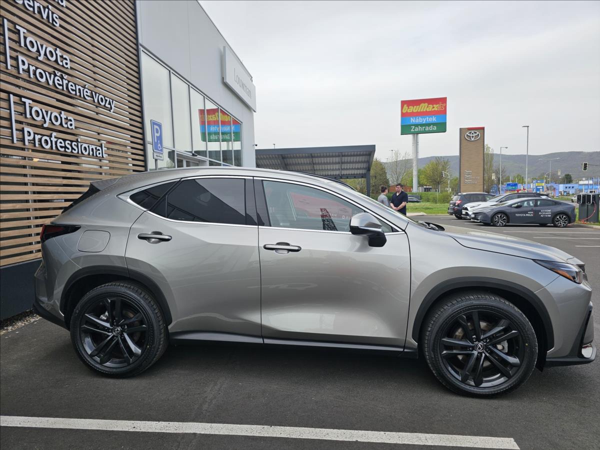 Lexus NX 450h plus