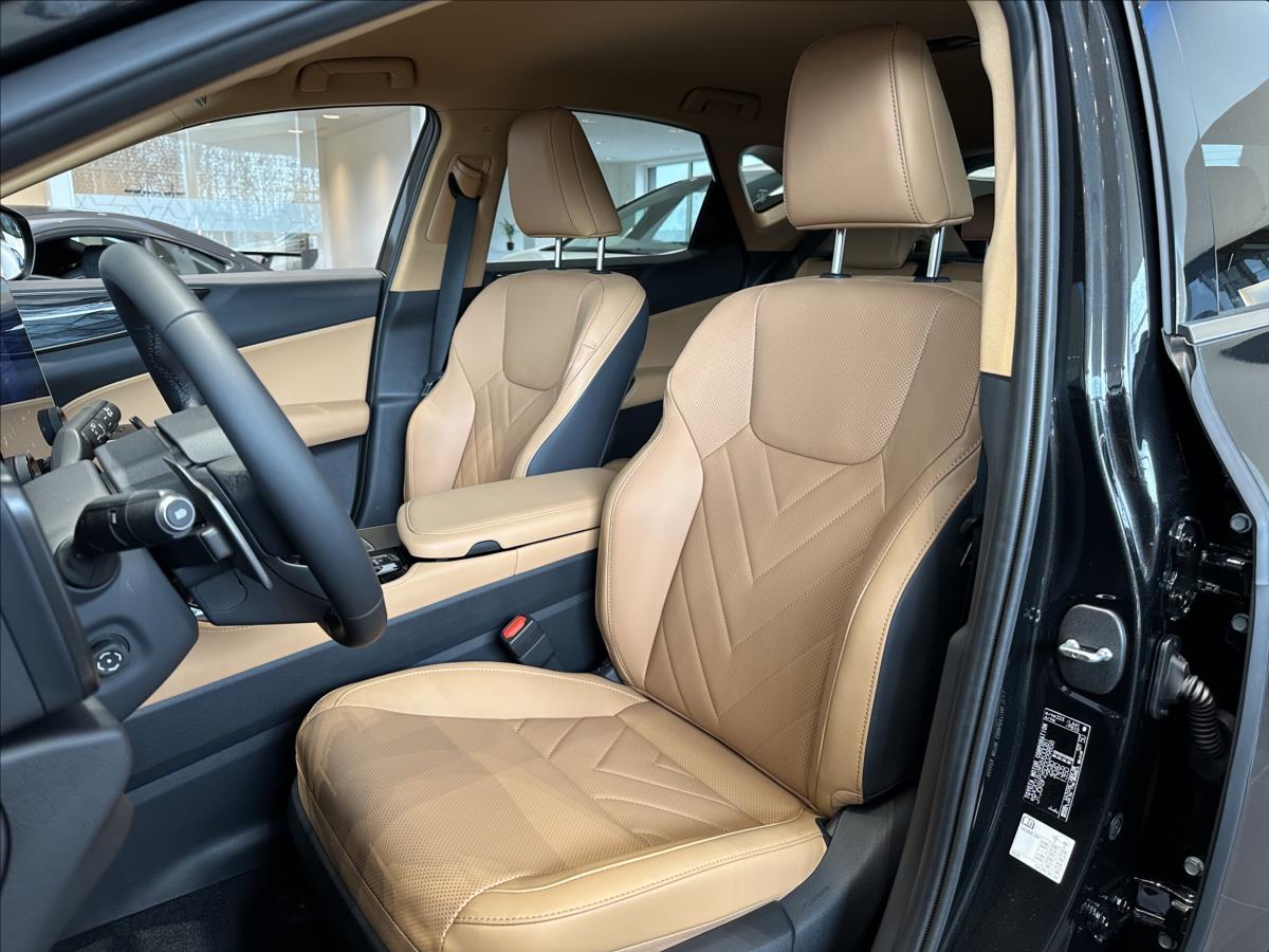 Lexus NX 450h plus