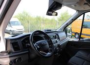 Ford Transit 9