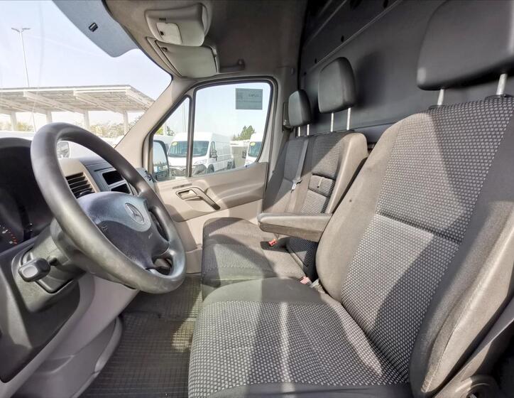 Mercedes-Benz Sprinter 5