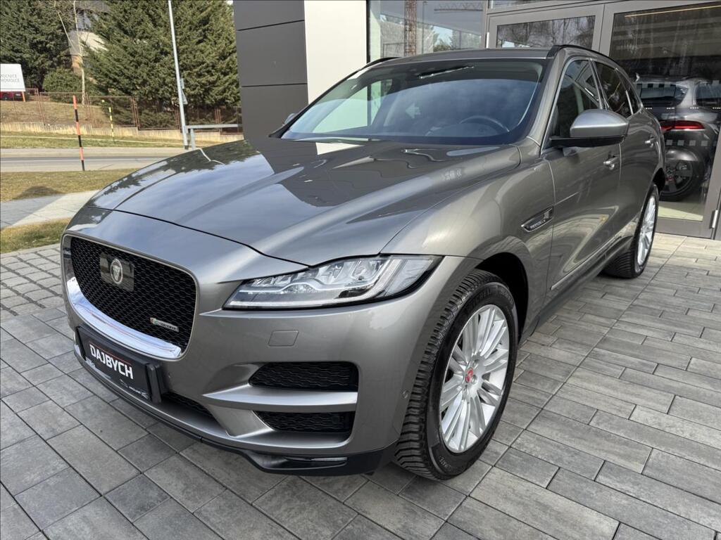 Jaguar F-Pace 3