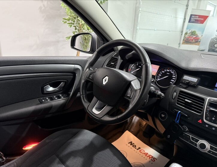 Renault Laguna 12