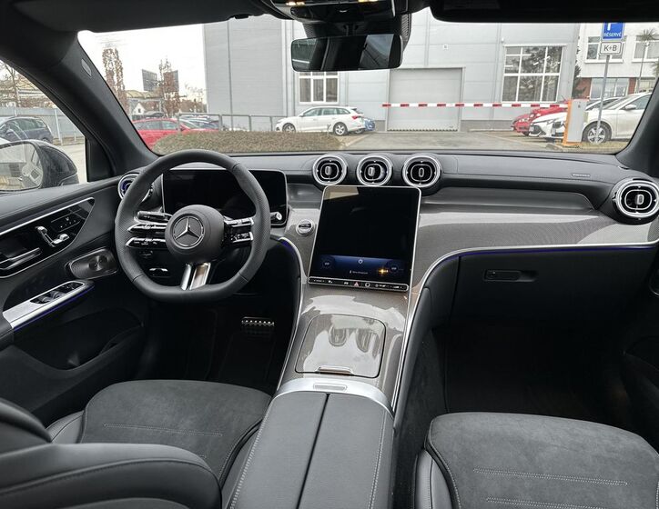 Mercedes-Benz GLC 11