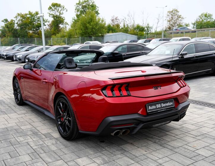 Ford Mustang 11