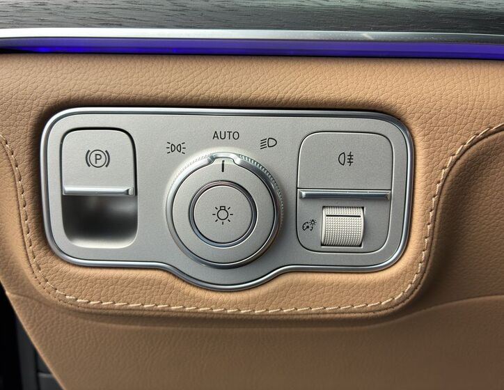 Mercedes-Benz GLS 21