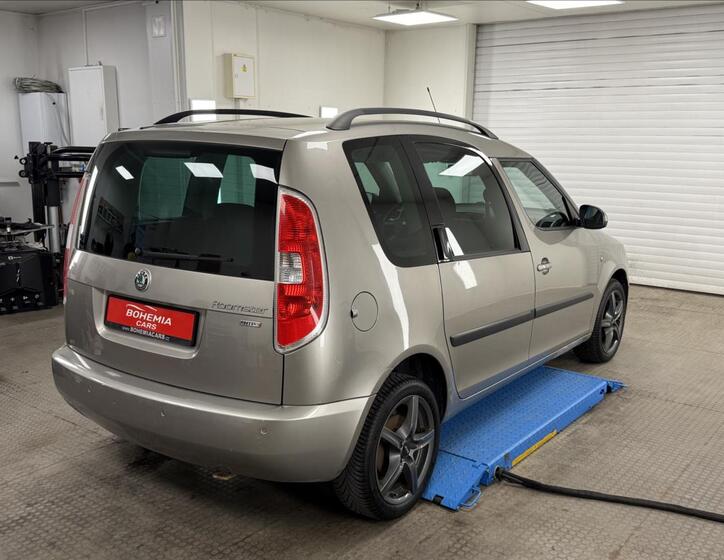 Škoda Roomster 6