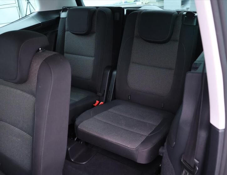 Volkswagen Sharan 16