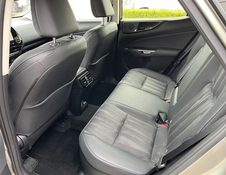 Lexus NX 350h 15