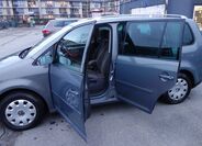 Volkswagen Touran 24