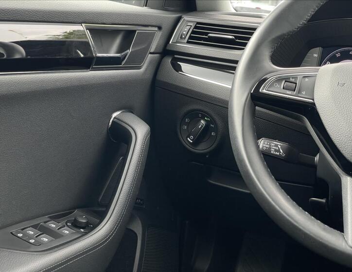 Škoda Superb 14
