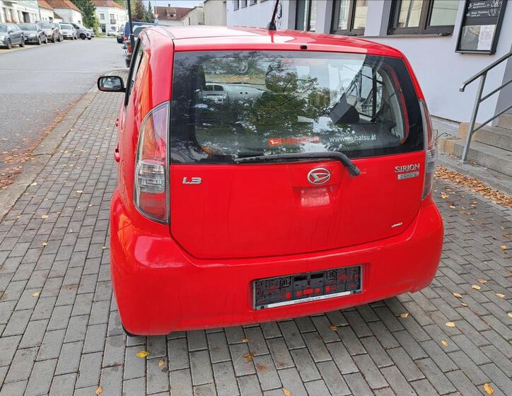 Daihatsu Sirion 9