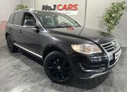 Volkswagen Touareg 1
