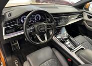 Audi Q8 6