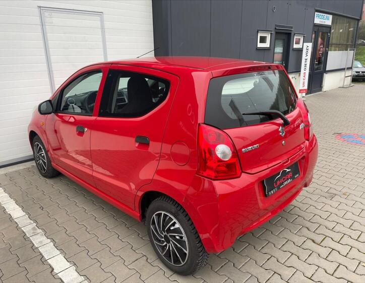 Suzuki Alto 6