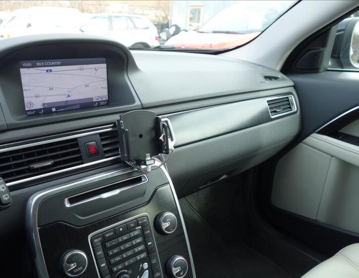 Volvo XC70 36