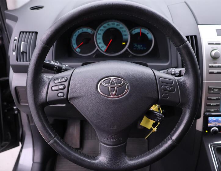 Toyota Corolla Verso 15